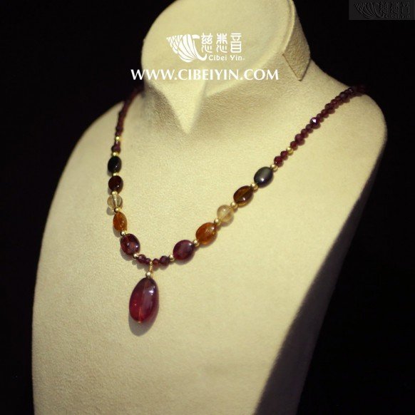 "Rose House" Colored Denier Tourmaline Necklace