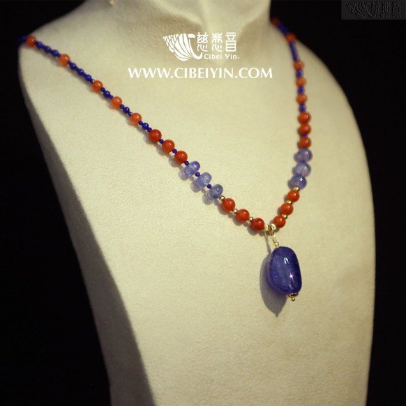 Follow love Necklace-1